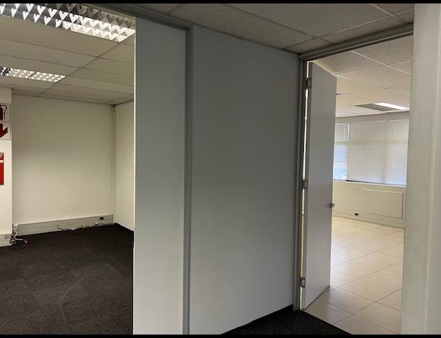 470.60M² OFFICE TO LET IN PAROW NORTH