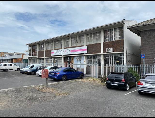 2,117M² WAREHOUSE TO LET IN KENSINGTON