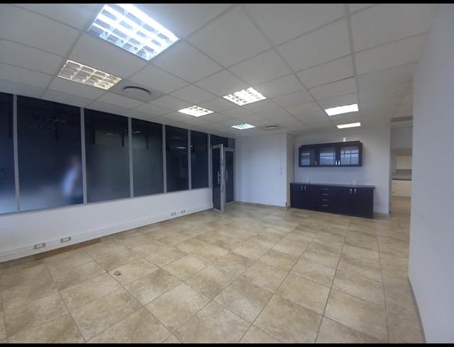 75M² OFFICE RENTED IN BALLITO CENTRAL
