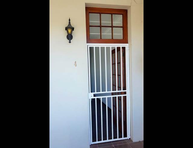 2 bed property to rent in WORCESTER CENTRAL