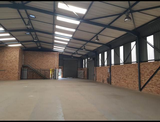 1,000M² WAREHOUSE RENTED IN SEBENZA