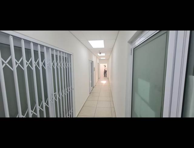 73M² MEDICAL SUITE TO LET IN OBSERVATORY
