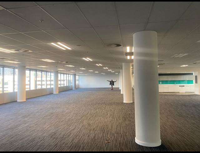 2,985.90M² OFFICE TO LET IN SANDTON CENTRAL