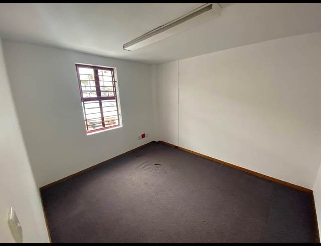395M² WAREHOUSE TO LET IN KILLARNEY GARDENS