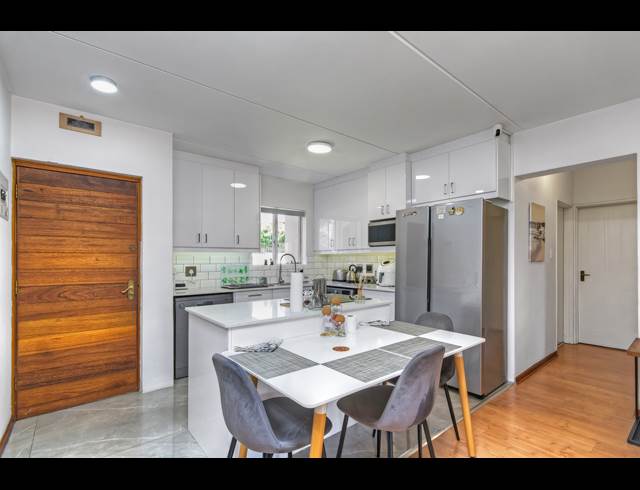 2 BEDROOM APARTMENT TO LET IN MORNINGSIDE