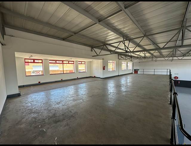 528M² WAREHOUSE TO LET IN STRIJDOMPARK