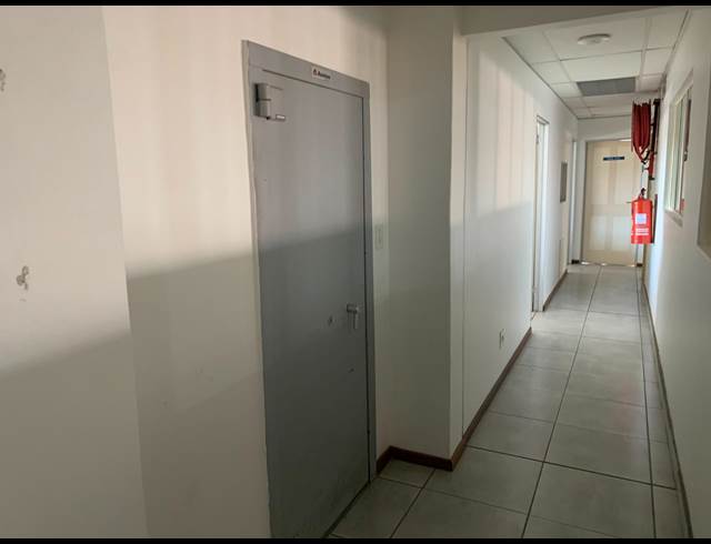 1,938M² WAREHOUSE TO LET IN RIVERSIDE PARK