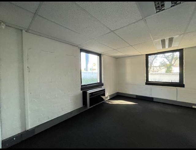 700M² OFFICE TO LET IN BRYANSTON