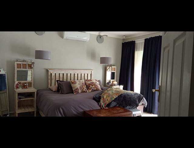 3 BEDROOM FREESTANDING TO LET IN FLAMWOOD