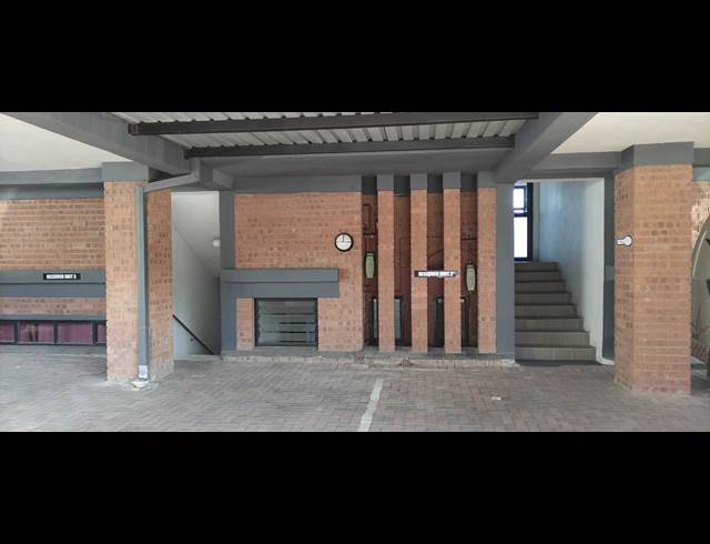 132M² OFFICE TO LET IN SONHEUWEL