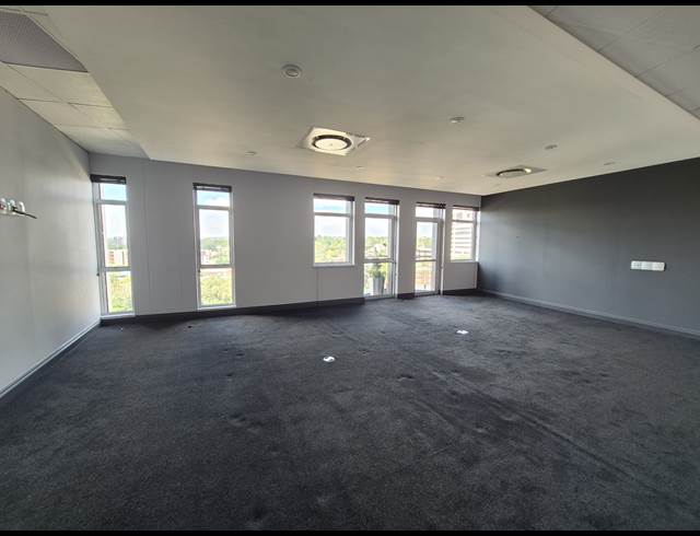 422M² OFFICE TO LET IN SANDTON CENTRAL