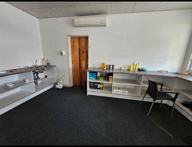 963M² WAREHOUSE TO LET IN NORTH RIDING