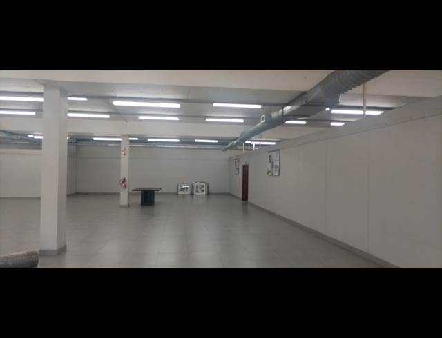 1,271M² BUSINESS TO LET IN RIVERSIDE PARK