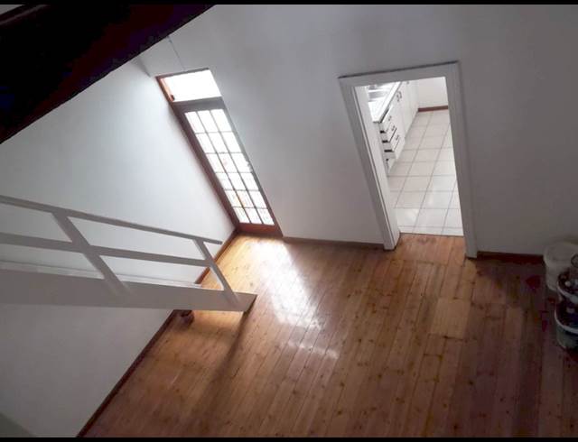 2 bed property to rent in WOODSTOCK