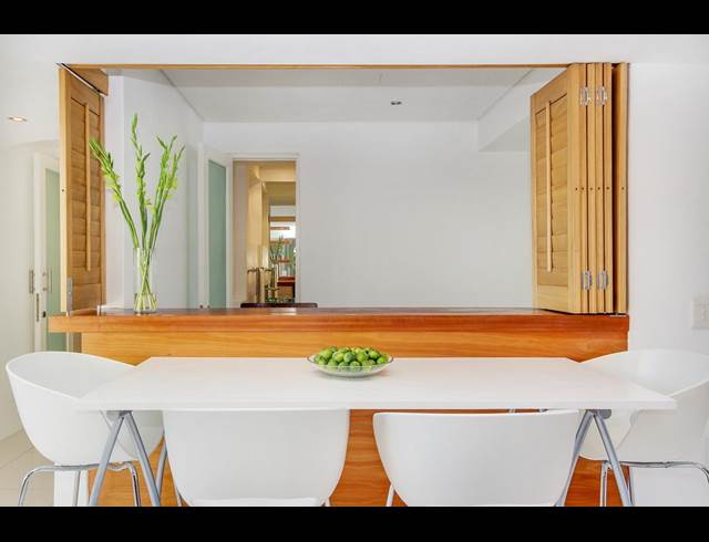 1.5 BEDROOM APARTMENT RENTED IN MOUILLE POINT
