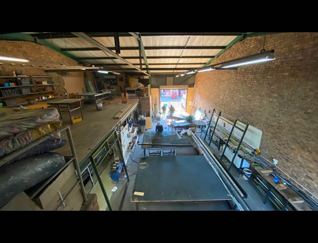 240M² WAREHOUSE TO LET IN HENNOPSPARK INDUSTRIAL