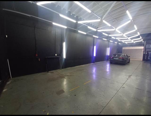 200M² FACTORY TO LET IN WINDERMERE