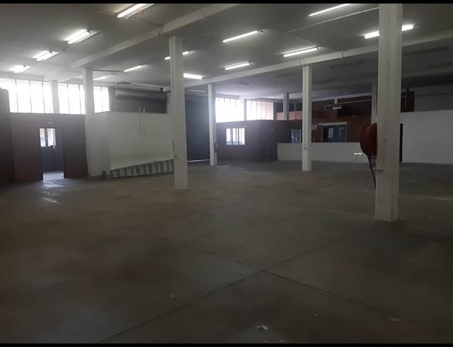 630M² WAREHOUSE TO LET IN NEW GERMANY