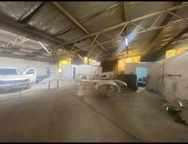 600M² WAREHOUSE TO LET IN NEW GERMANY