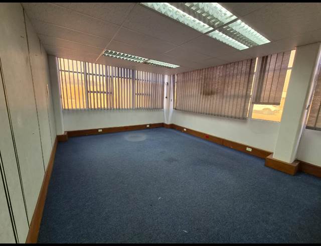 330M² INDUSTRIAL YARD TO LET IN ROODEKOP