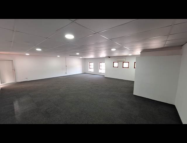 525M² WAREHOUSE TO LET IN STRIJDOMPARK