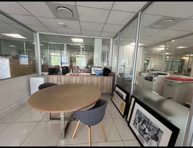 415M² BUILDING TO LET IN NEWLANDS