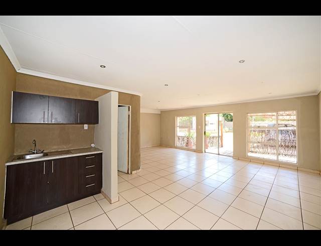 95M² OFFICE TO LET IN NORTHMEAD