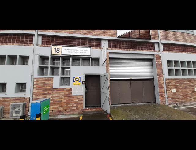 265M² WAREHOUSE RENTED IN NDABENI
