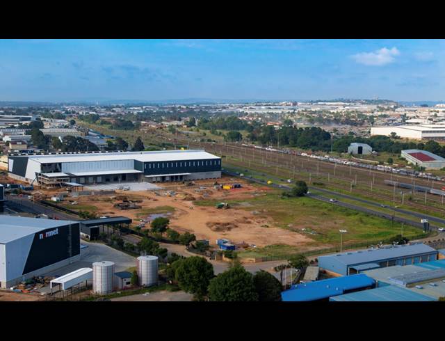 7,282M² WAREHOUSE TO LET IN JET PARK