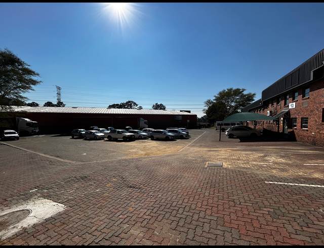 294M² WAREHOUSE TO LET IN EASTGATE