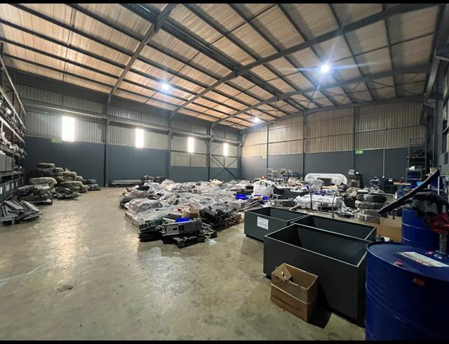 2,866M² WAREHOUSE TO LET IN KNOPJESLAAGTE