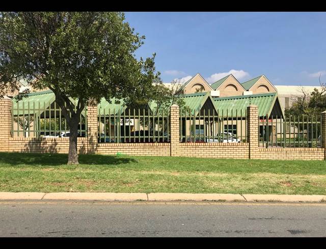 762M² WAREHOUSE TO LET IN RANDJESPARK