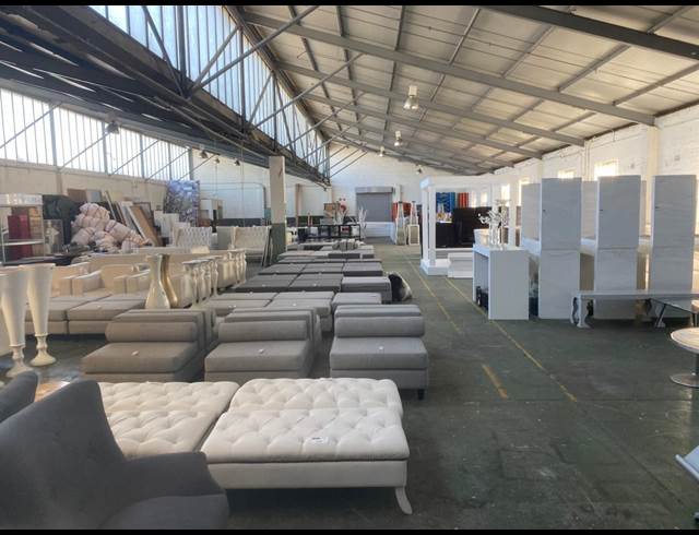 2,118M² WAREHOUSE TO LET IN KENSINGTON