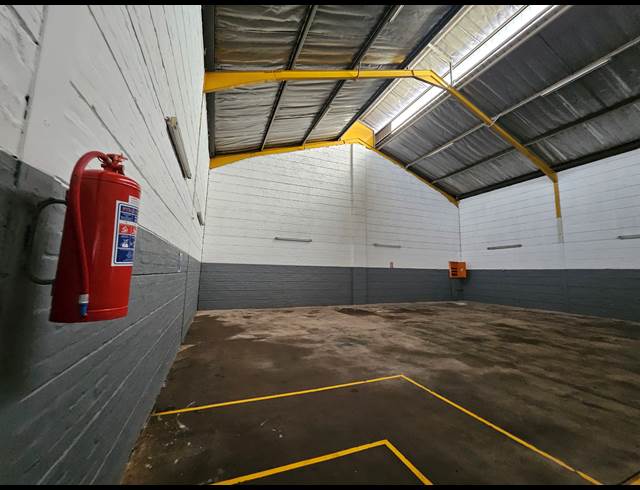 319M² WAREHOUSE TO LET IN SILVERTON