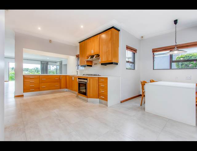 4 BEDROOM HOUSE TO LET IN DAINFERN GOLF ESTATE