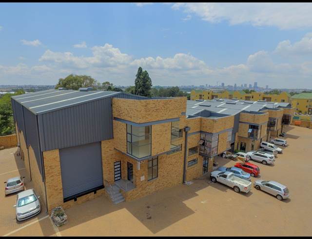 M² BUILDING TO LET IN ORMONDE