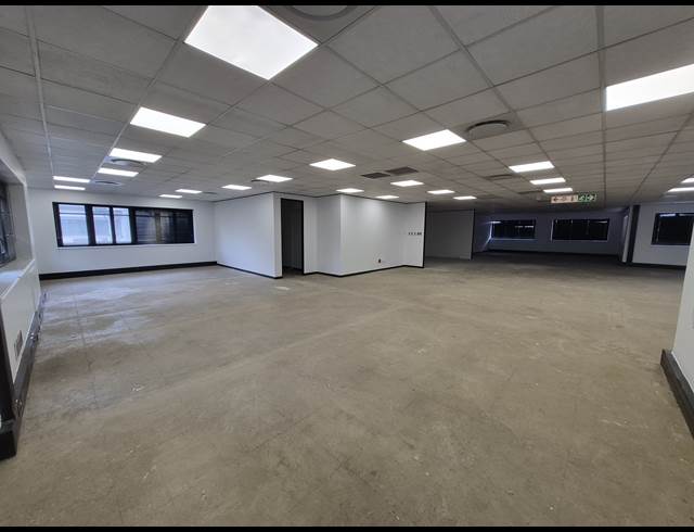 326M² OFFICE TO LET IN SANDTON CENTRAL