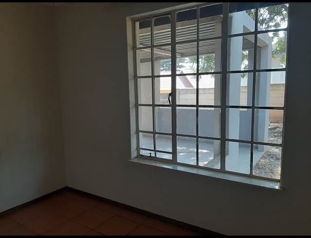 3 bed property to rent in BLOUBOSRAND