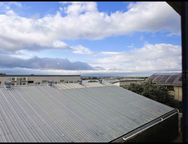 198M² OFFICE TO LET IN WESTLAKE