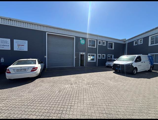 888M² WAREHOUSE TO LET IN BEACONVALE
