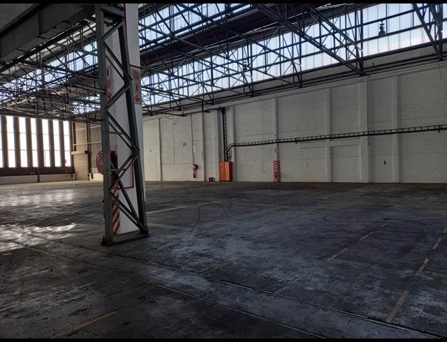 4,848M² WAREHOUSE TO LET IN BOKSBURG EAST