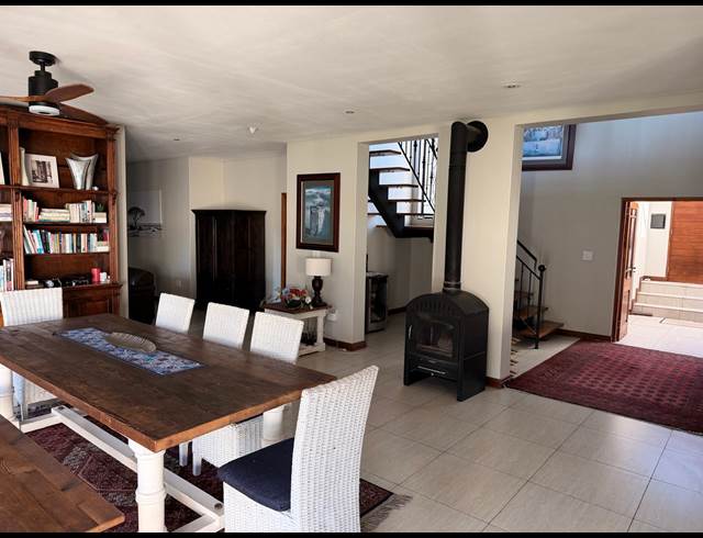 3 BEDROOM HOUSE TO LET IN PARKHURST