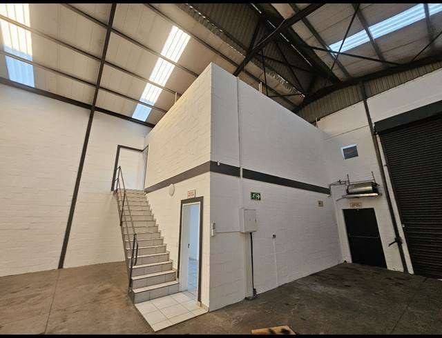 420M² WAREHOUSE TO LET IN RIVERGATE