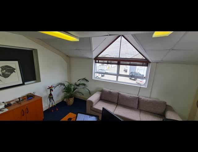 150M² OFFICE TO LET IN DIEP RIVER