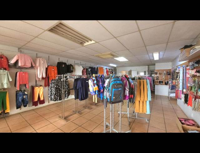 100M² OFFICE TO LET IN SCHOEMANSVILLE