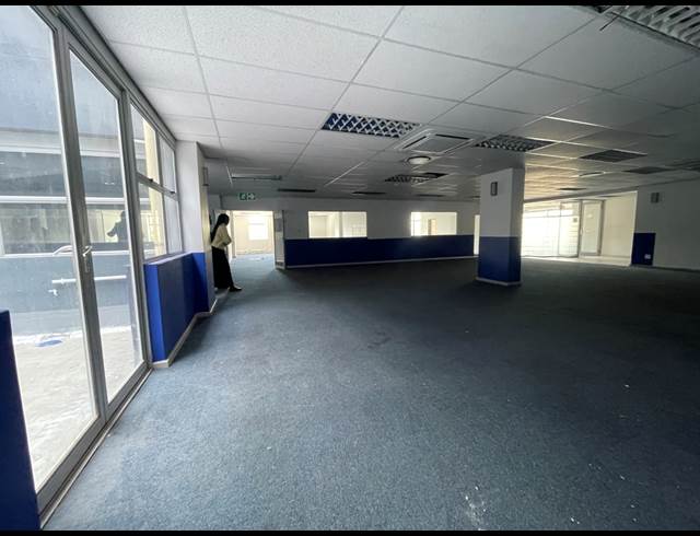 2,402M² BUILDING TO LET IN CAPE TOWN CITY CENTRE