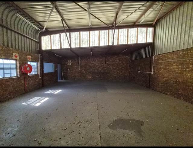 147M² WAREHOUSE TO LET IN WADEVILLE