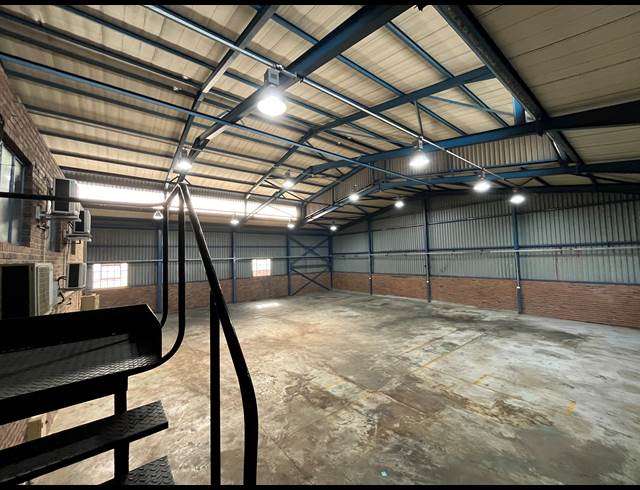 625M² WAREHOUSE TO LET IN SEBENZA