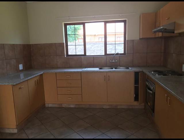 2 BEDROOM PROPERTY TO RENT IN HEATHERVIEW