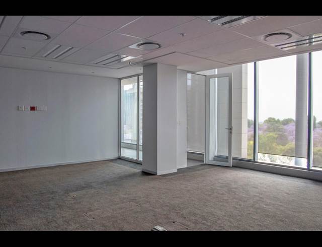 796M² OFFICE TO LET IN ROSEBANK